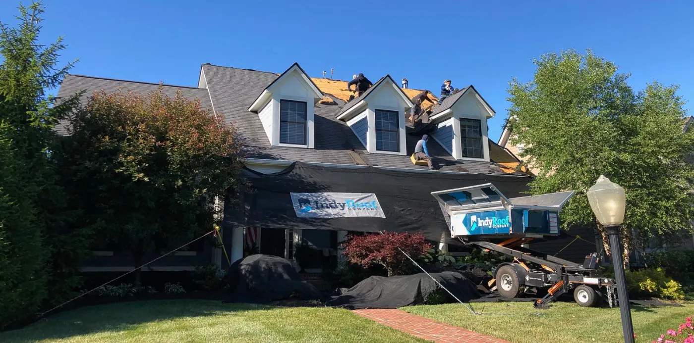 Tarping and dry-in on a Fillmore commercial roof